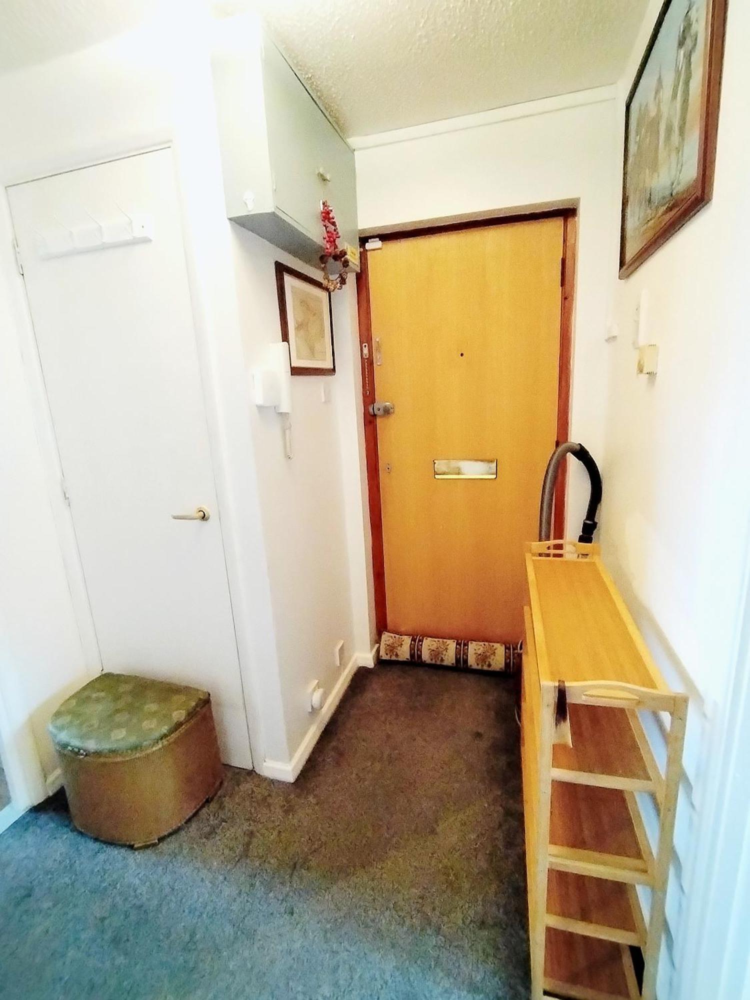 Home Away Home Near Heathrow Airport Cowley  Екстериор снимка